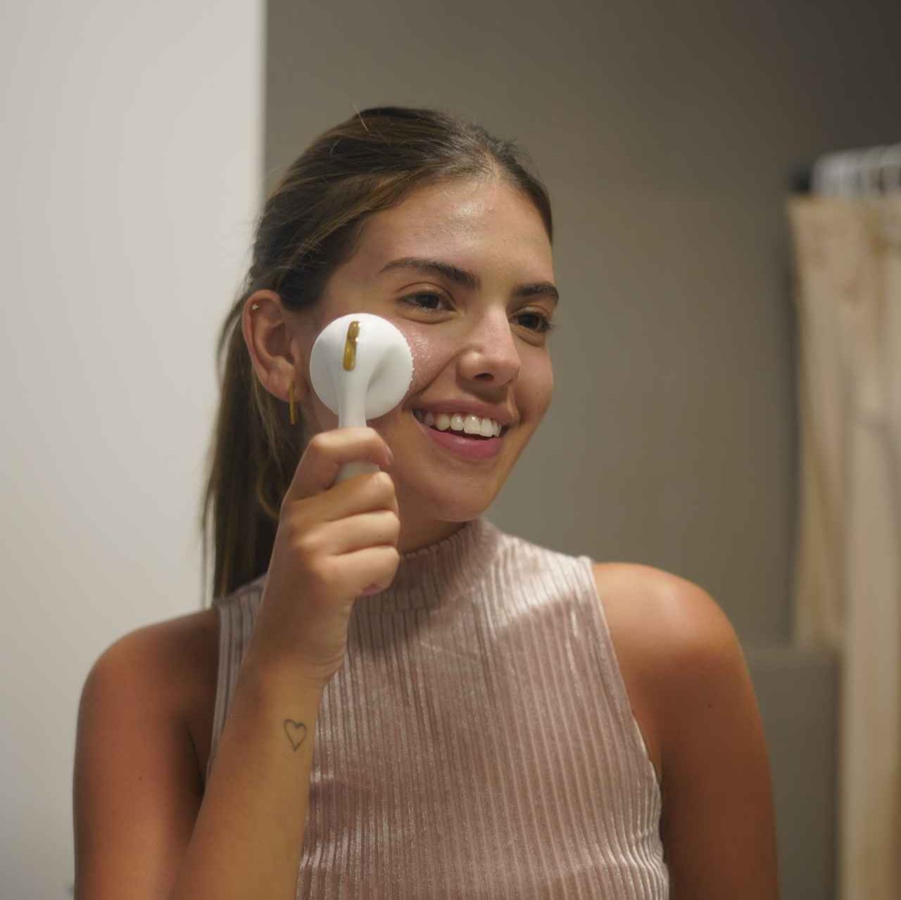 OroSkin Ultrasonic Facial Brush